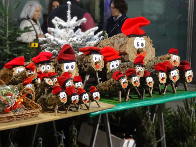 Tió de Nadal Coneix aquesta tradició i aprèn a fer cagar el Tió!
